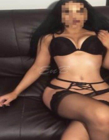 Rose Mandurah Mature Female Escort In Western Australia